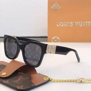 Louis Vuitton Sunglasses 1738